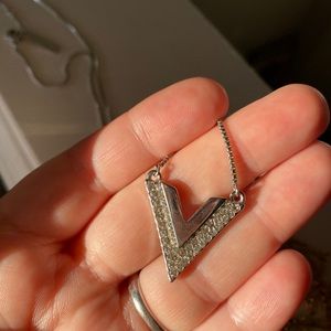 Vince Camuto Necklace